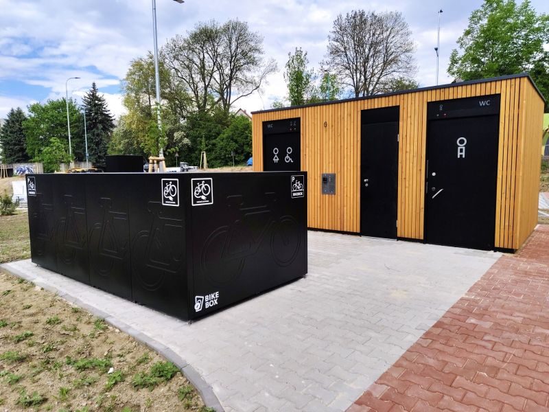 Bike Box - Pelhřimov, near shopping center